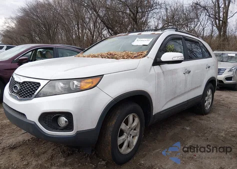 2013 Kia Sorento Lx из США, поврежденный, VIN 5XYKT3A68DG340730